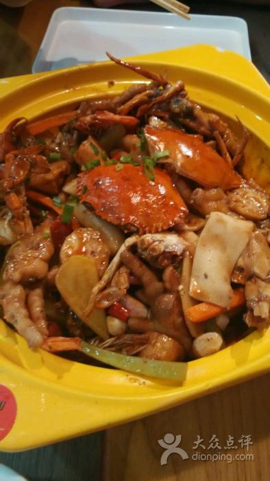 多嘴肉蟹煲(太原街万达店)的点评