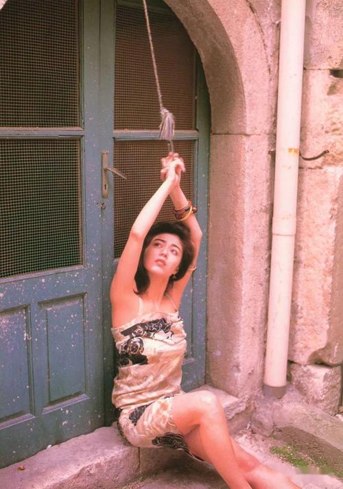 武田久美子丨没有ps没有整容的90年代这才叫盛世容颜