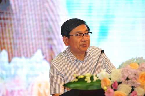 五得利面粉集团有限公司董事长丹志民发表主旨演讲