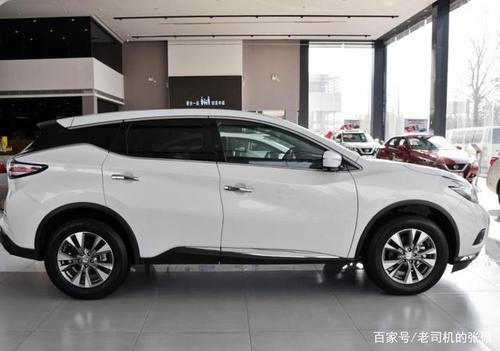 就拿楼兰跟冠道比吧,楼兰的车身尺寸是4897*1908*1691mm,轴距2830mm