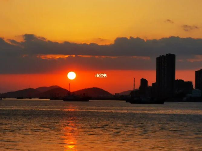 日落_景点_夕阳_风景_治愈系_海边_最美日落_出行_人文风光展示_自然