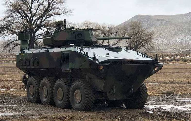 带有kongsberg bmt-30 bm的acv-30变体的美国kmp acv轮式装甲运兵车的