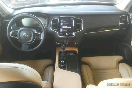 沃尔沃xc90完整中控台全景