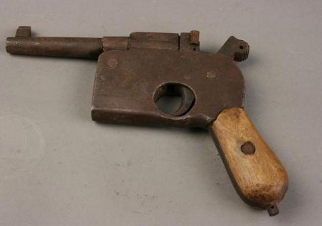 抗战经典枪械:"铁公鸡"最独特,"盒子炮骑枪"最怪异