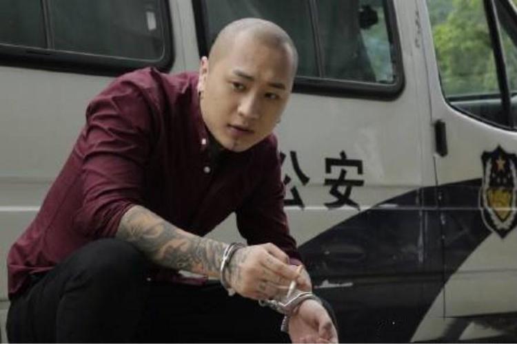 快手方丈示好佑派主播,网友怼其不懂感恩,下一个被封的将会是他