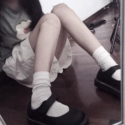 女生头像腿控霸乞丐裤
