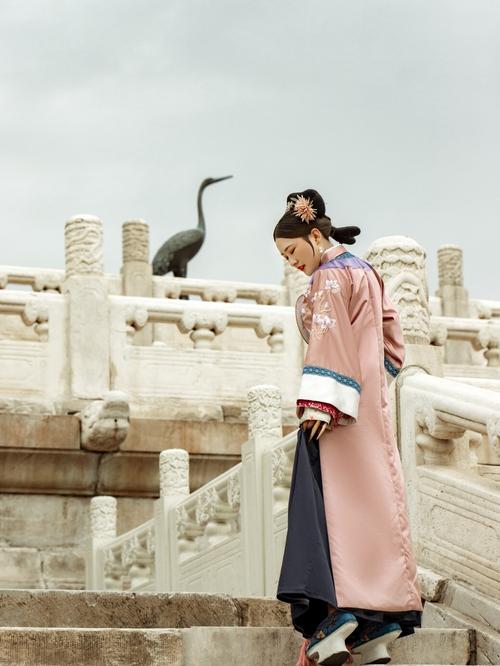 故宫清服写真拍照攻略|古装摄影姿势_故宫_拍照_写真
