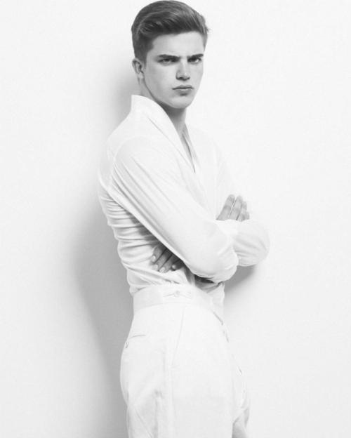 西班牙男模river viiperi