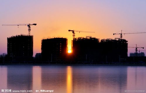 夕阳塔吊图片[摄影图,jpg]