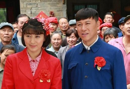  p>田小草是电视剧《 a target="_blank" href="/item/俺娘田小草