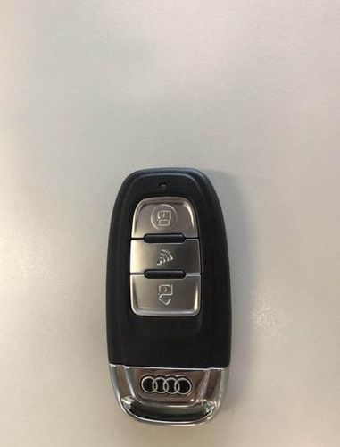 奥迪的钥匙都长一样.