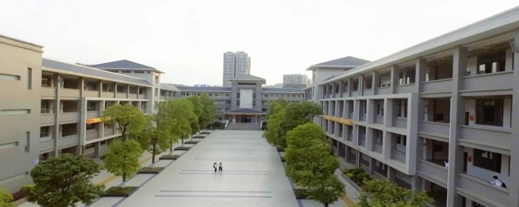 (巴中中学云屏校区)