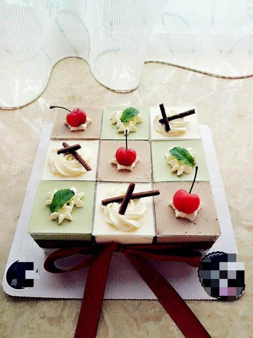 九宫格慕斯  规格   蛋糕类型 8英寸 方形 慕斯蛋糕  保鲜条件  0-4