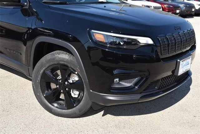 吉普自由光,黑武士,更加运动,回头率高