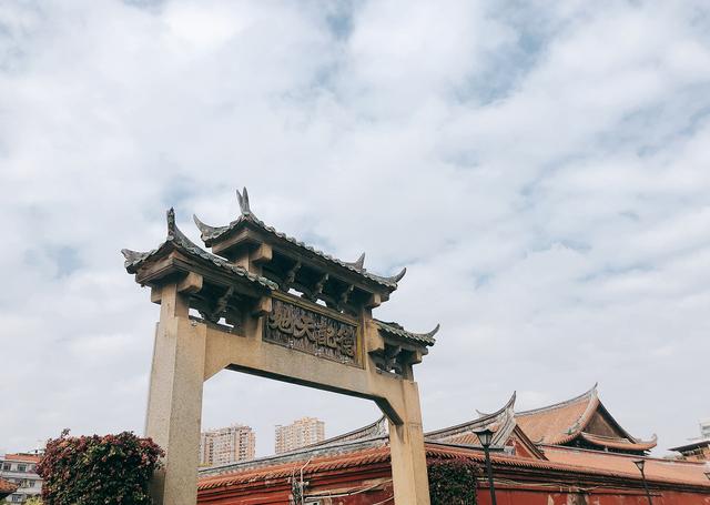 漳州古城是老漳州的缩影,这里的古街老道建筑虽然非常简朴,却有着浓浓