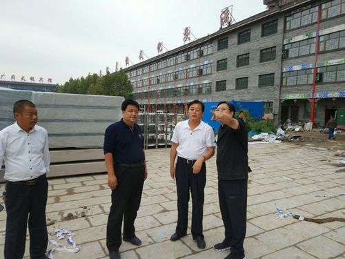 区领导刘子珂现场查看工作进度