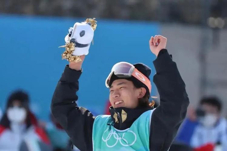 山西小将苏翊鸣冬奥会夺金创新纪录
