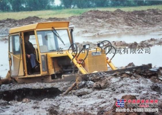 新东方红ts100推土机报价,一拖湿地型推土机