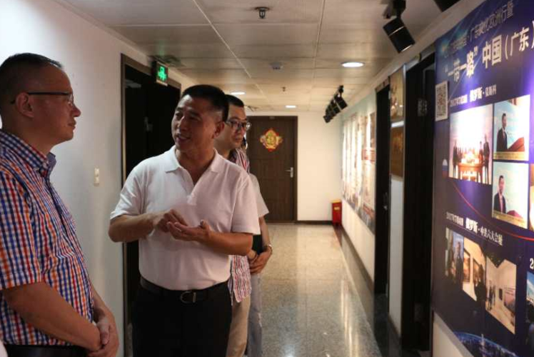 温州生态园管委会党委书记,主任郑华一行到温报集团