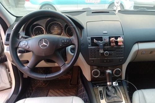 奔驰-奔驰c级 2010款 c 260 时尚型