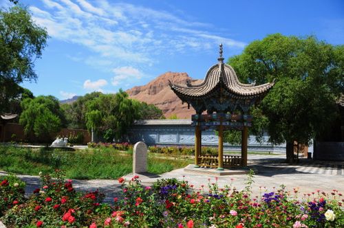 在路上——青海循化县