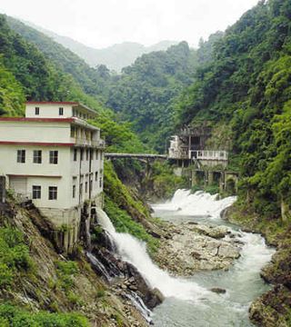 小水电站开发过度 引发生态危机,窝电难题