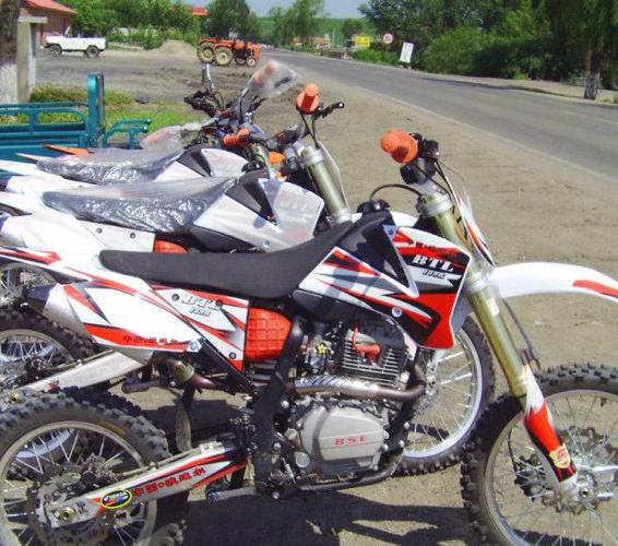 出售全新(波速尔)专业场地越野车