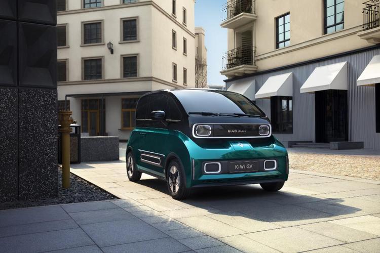 新款小型纯电动汽车kiwi ev助力上汽通用五菱销量神话!