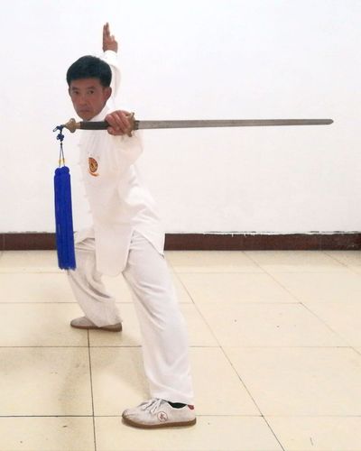 李氏太极武强龙行剑108式剑谱简谱第一路