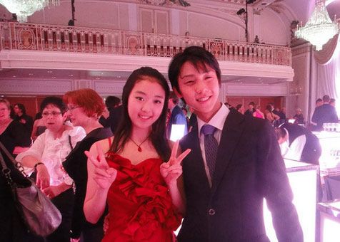 羽生结弦李子君合影引热议 日本网友:两人般配