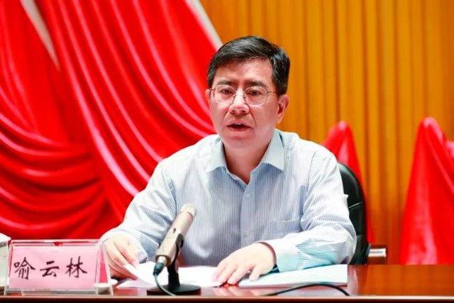 组织部部长;段春华在今年 1 月任天津市人大常委会主任,党组书记