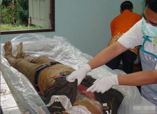 中国船员在湄公河金三角水域遭劫持12人身亡(组图)