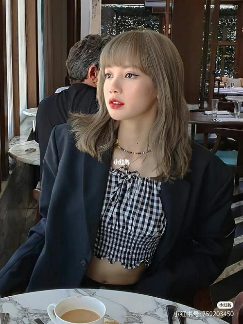 lisa的绝美照片_lisa_blackpink_blackpink_娱乐_明星