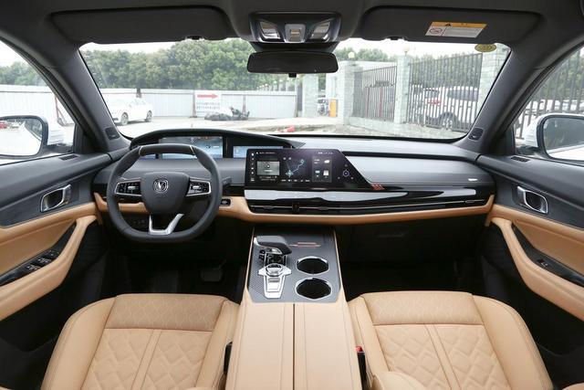 到店实拍uni-k豪华的内饰|中控台|新车|真皮|长安汽车