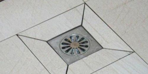 地漏附近的瓷砖需要这样施工,看看哪种更漂亮