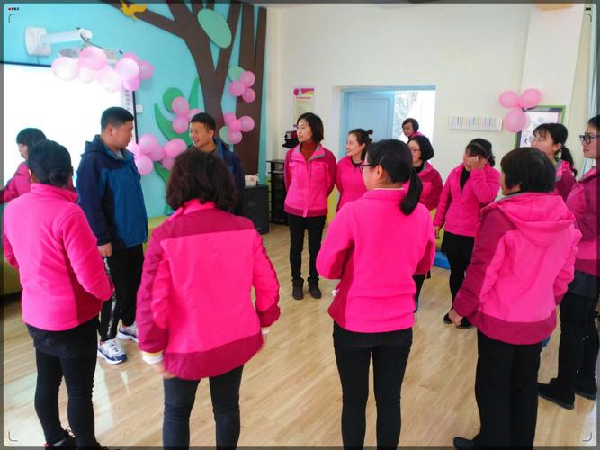 魅力巾帼风,和谐碧幼情――记文县碧口幼儿园教职工庆祝"三八妇女节"