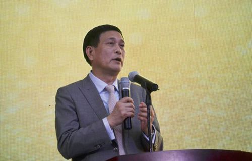 《中国报业》杂志社党报头条项目总经理,谨闻国际传媒总裁  陈国良