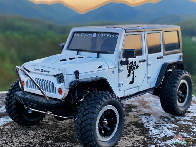 遥控迷>社区>>遥控车技术区>>小比例攀爬车>>奥兰多汉特五门牧马人>