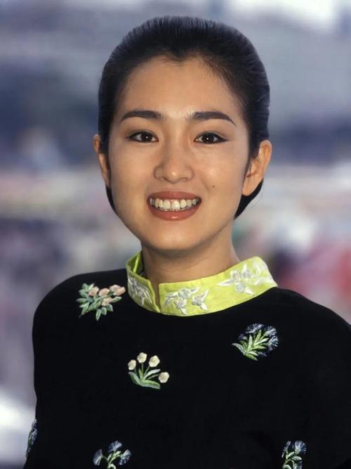 巩俐年轻时气质是真的好