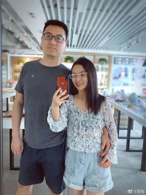 还记得当年那个在地震中,失去双腿又被丈夫抛弃的廖智
