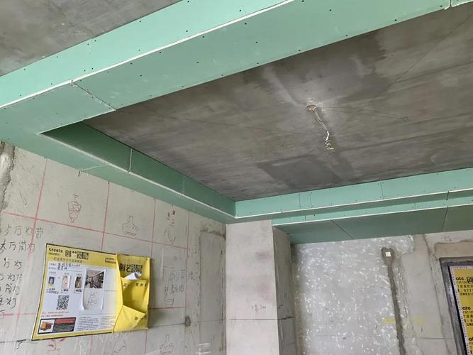 贺州香槟城全包装修113平米木工吊顶施工现场创艺装饰