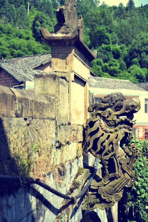 逛半溪河,赏正阳桥南门桥;登九鼎山,观日出;到中桥,遇百年古桥;拜尹子