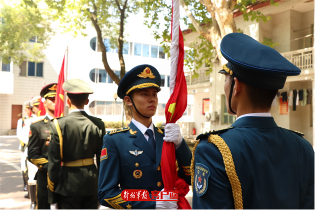 军运会国旗护卫队:他们的任务,就是升国旗!