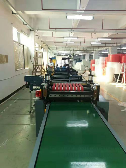 例如,镀铝膜气泡袋, 牛皮纸气泡袋,珠光膜气泡袋,共挤膜气泡袋, 导电