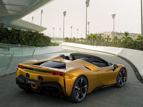首款插电混动敞篷车法拉利sf90spider将27日国内首发