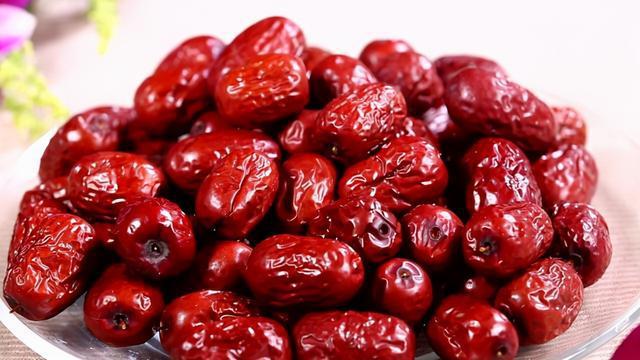 吃红枣真的可以补血吗提醒这3类人尽量不要去吃