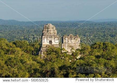 pyramid in tikal guatemala maya culture mayan architecture and