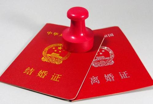 离婚时需要处理的事情也很多,2021民法典婚姻法具体对离婚作出了新