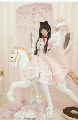 洛丽塔萝莉少女白丝长袜可爱写真图片
