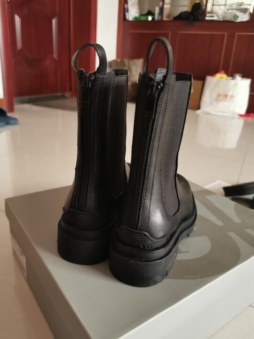 思加图马丁靴